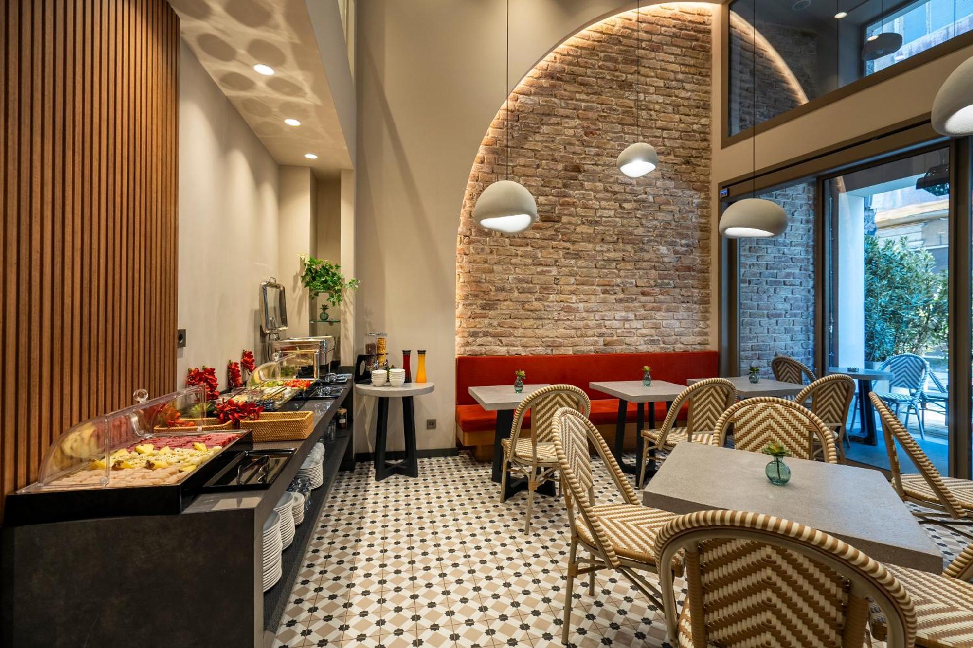 Erk Hotel Istanbul Bagian luar foto