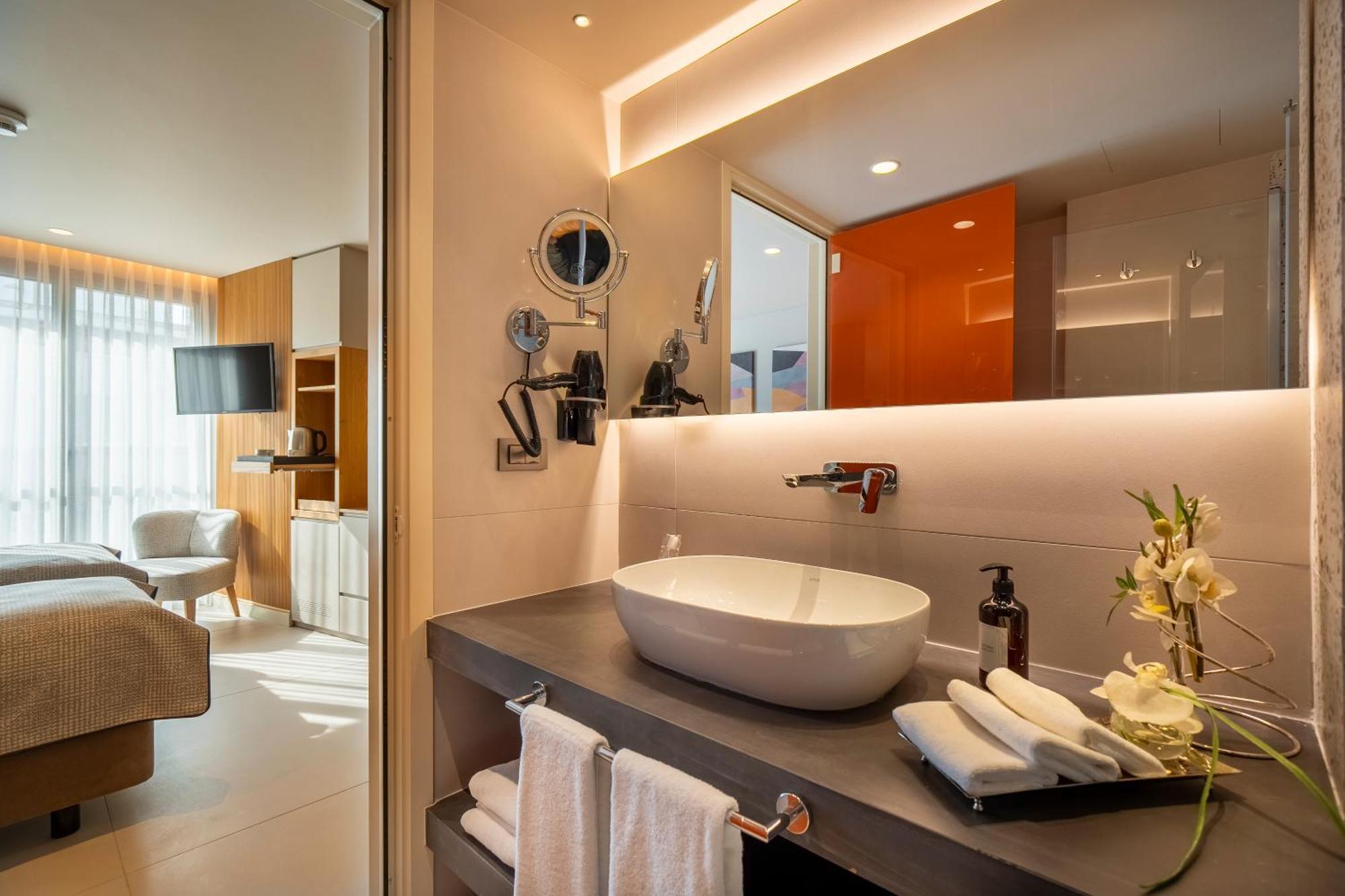 Erk Hotel Istanbul Bagian luar foto