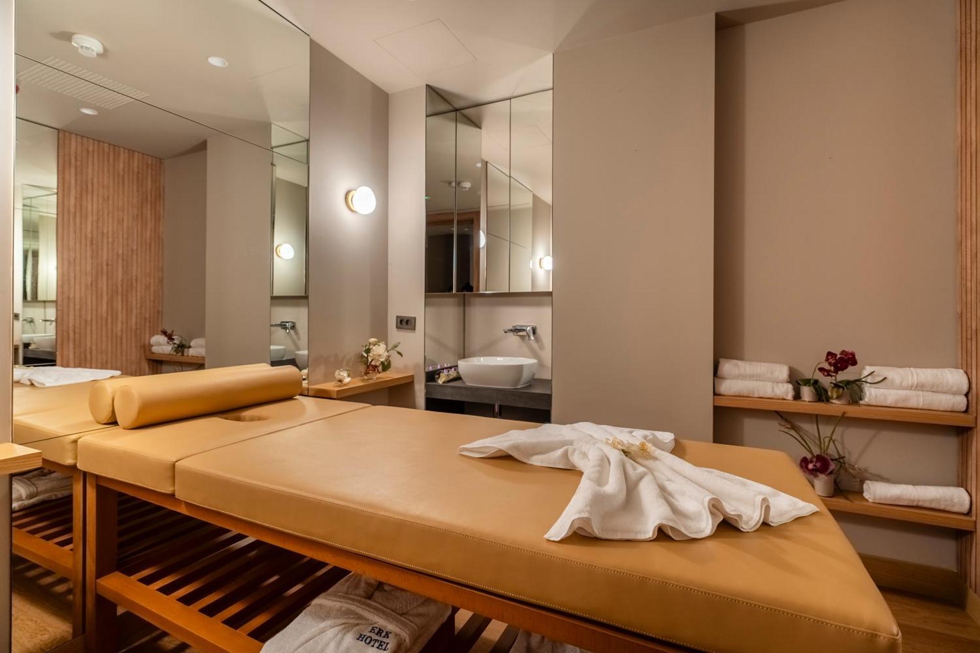 Erk Hotel Istanbul Bagian luar foto